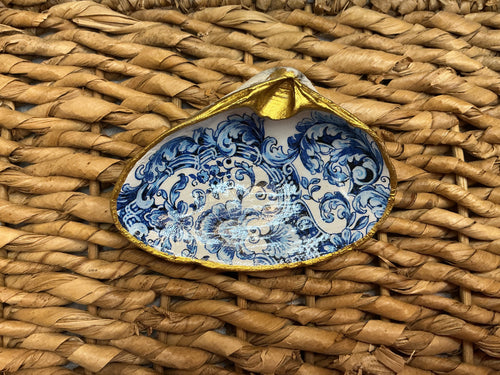 Seashell Blue Scroll